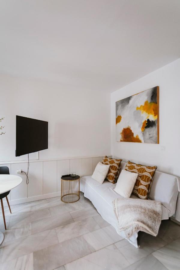 Complete Studio With Terrace - 1bth- La Giralda Appartement